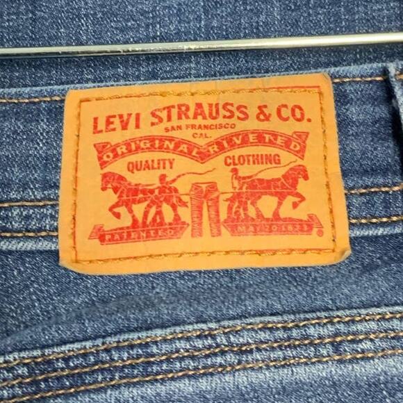 Levi's 529 Size 8 Curvy Bootcut Cotton Blend Denim Blue Jeans Back Frayed Hem - Picture 5 of 7